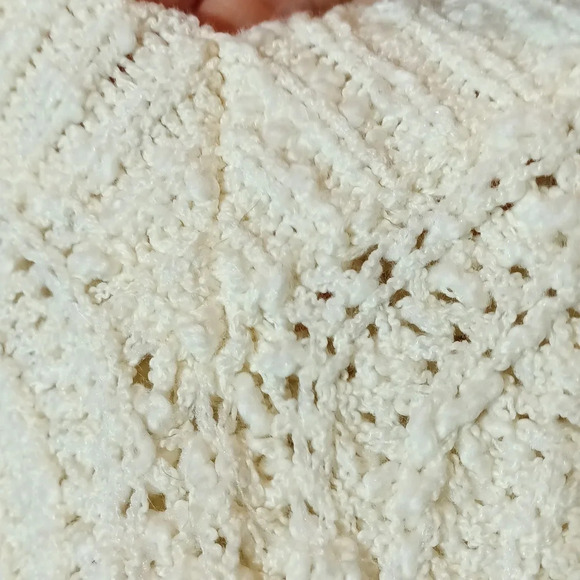 Abercrombie Fitch cotton blend cream knit v-neck soft cozy sweater size small - Picture 4 of 8